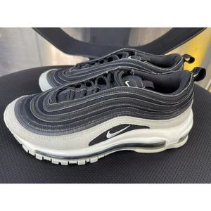 Nike Air Max 97 woman Sz 6 Black Spruce Aura Black 917646-007